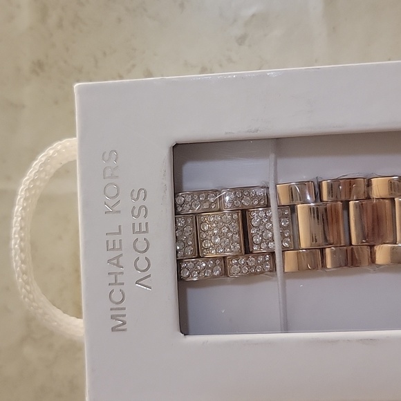🌷Michael Kors Rose Gold Stainless Steel Band for Apple Watch - NIB - Picture 5 of 6